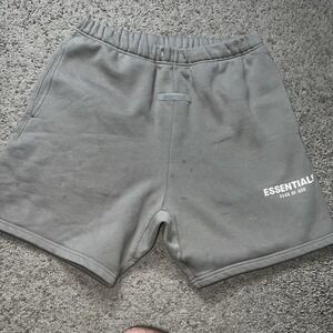 Fear of God Essentials Shorts In Beige Size S